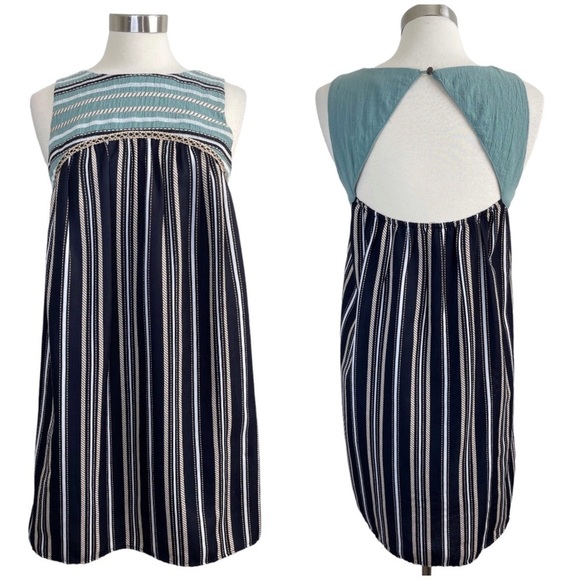 THML Dresses & Skirts - THML Boho Open Back Shift Dress size M